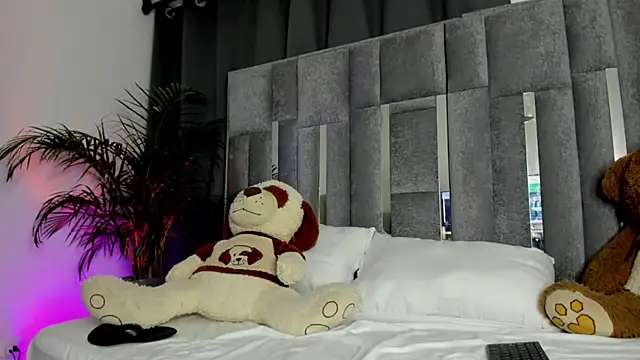 All3ssandr0 online show from 2, 12, 2024