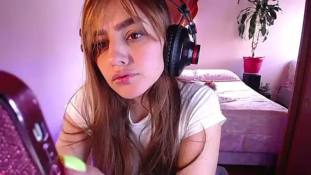 Snapshot of Lu_perez chatting on 20, 9, 2025 Lu perez online show from 20, 9, 2025