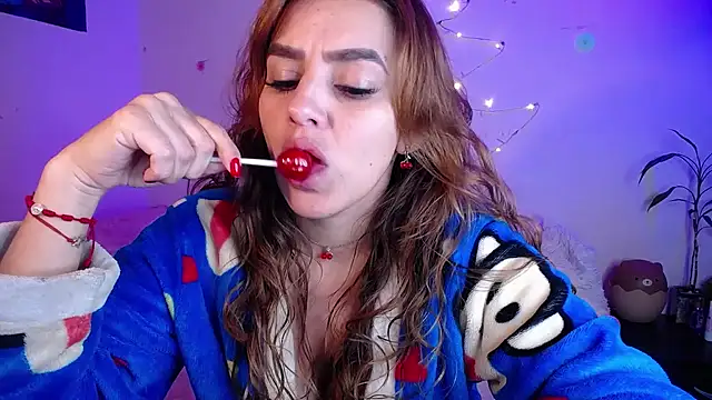 Snapshot of Lu_perez chatting on 21, 11, 2025 Lu perez online show from 21, 11, 2025