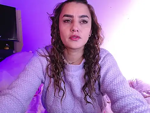 Snapshot of Lu_perez chatting on 22, 10, 2025 Lu perez online show from 22, 10, 2025