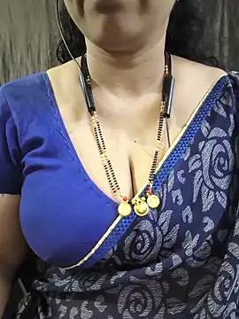 Snapshot of bhuvana555 chatting on 19, 6, 2026 bhuvana555 online show from 19, 6, 2026