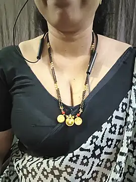 Snapshot of bhuvana555 chatting on 4, 7, 2026 bhuvana555 online show from 4, 7, 2026