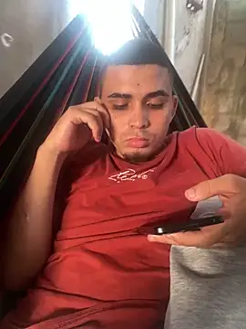 Snapshot of angelitopez chatting on 2, 12, 2025 angelitopez online show from 2, 12, 2025