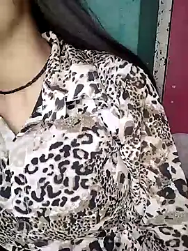 Sreya213 online show from 25, 1, 2025