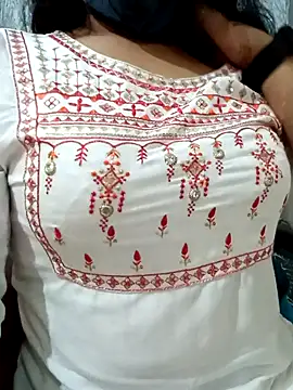 Rina777o online show from 5, 10, 2025