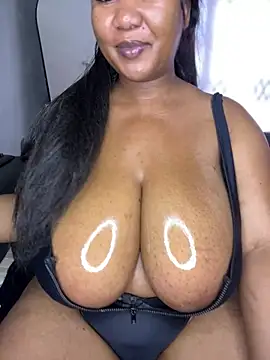 Snapshot of MayaPassion chatting on 6, 7, 2026 MayaPassion online show from 6, 7, 2026