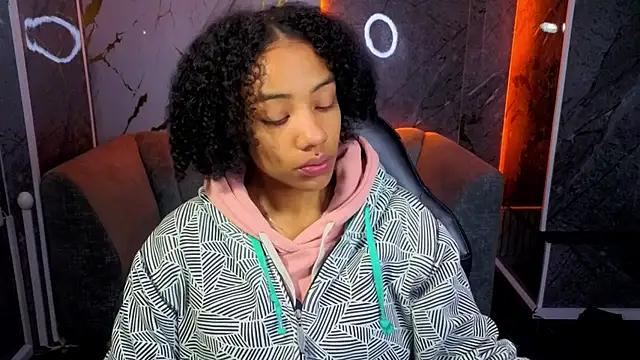 Violeth b online show from 17, 11, 2025