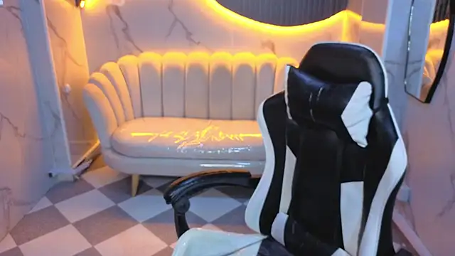 Violeth b online show from 17, 2, 2026