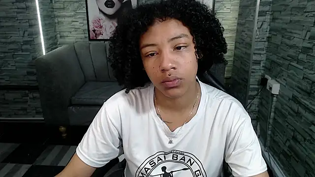 Violeth b online show from 9, 9, 2025