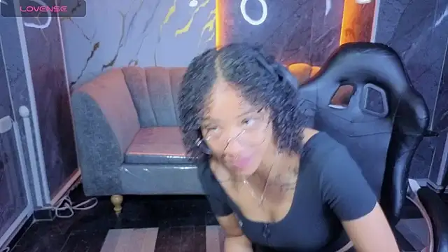 Violeth b online show from 10, 2, 2026