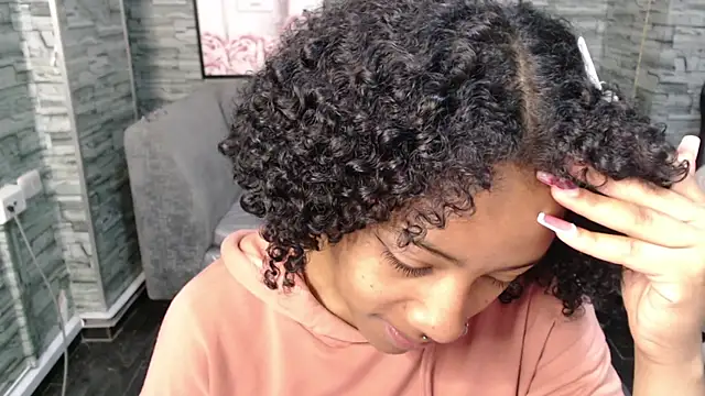 Violeth b online show from 15, 9, 2025