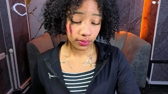 Violeth b online show from 6, 11, 2025