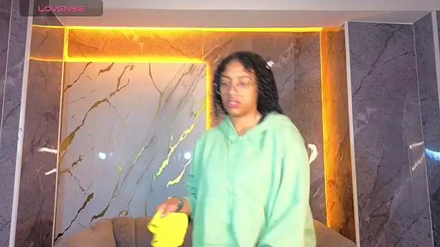 Violeth b online show from 7, 1, 2026