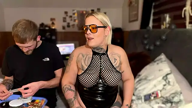 elina may online show from 8, 12, 2024