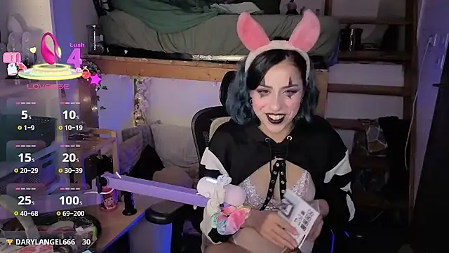 LisandreLaVenale online show from 4, 4, 2026