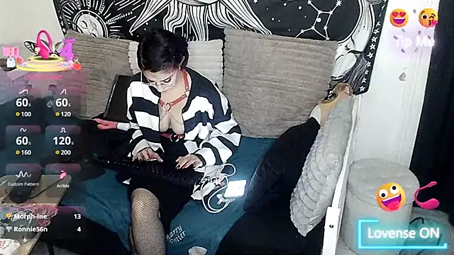 LisandreLaVenale online show from 16, 3, 2025