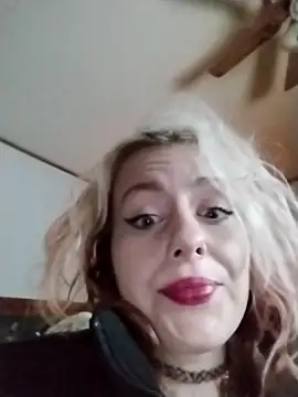 SkarlettRose96 online show from 5, 2, 2026