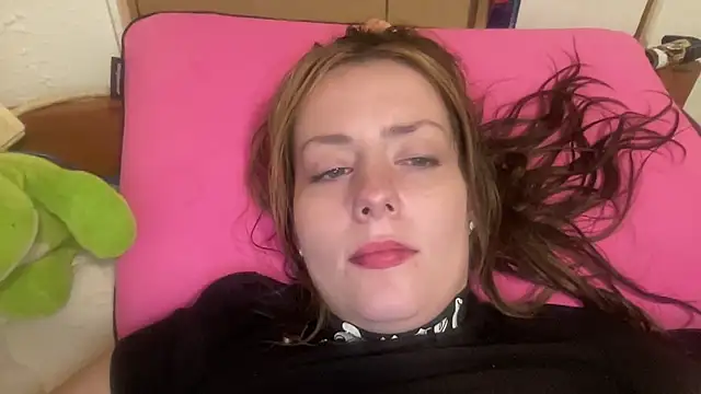 SkarlettRose96 online show from 9, 9, 2025