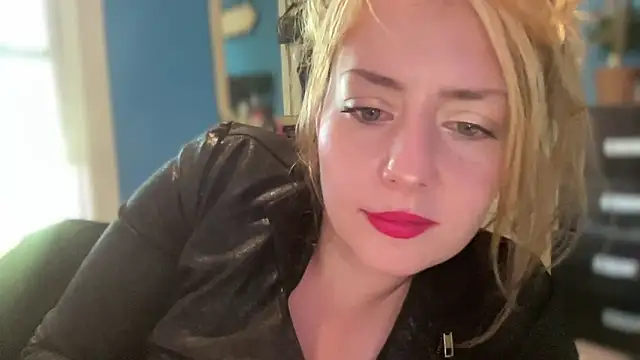 SkarlettRose96 online show from 2, 10, 2025