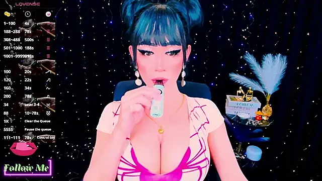 TwittyGirL9inch exotic online show from 9, 2, 2026