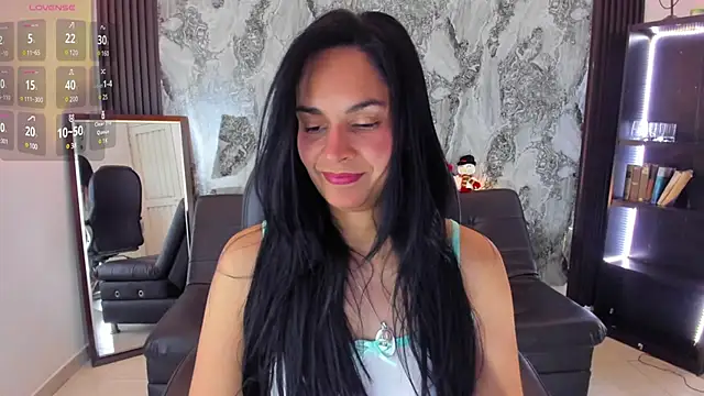 Carlota milf 30 online show from 6, 12, 2024