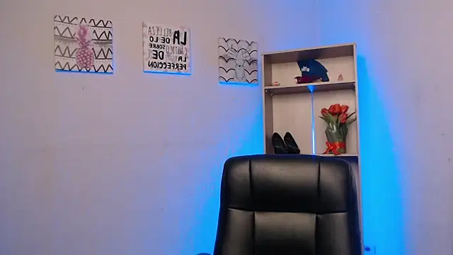 Jeam hot online show from 8, 9, 2025