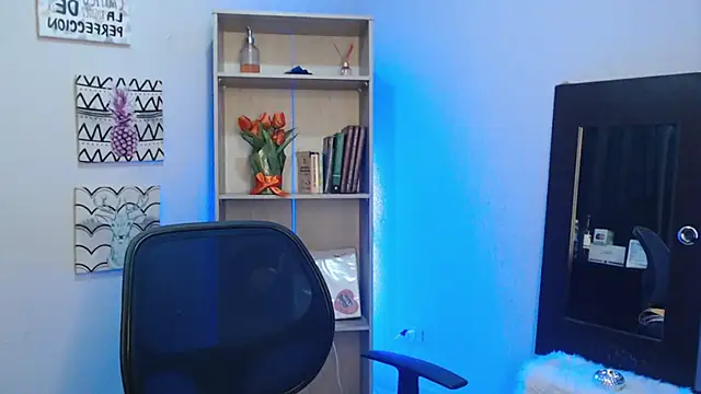 Jeam hot online show from 17, 1, 2025