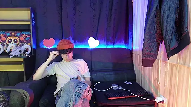 Jeam hot online show from 16, 2, 2025