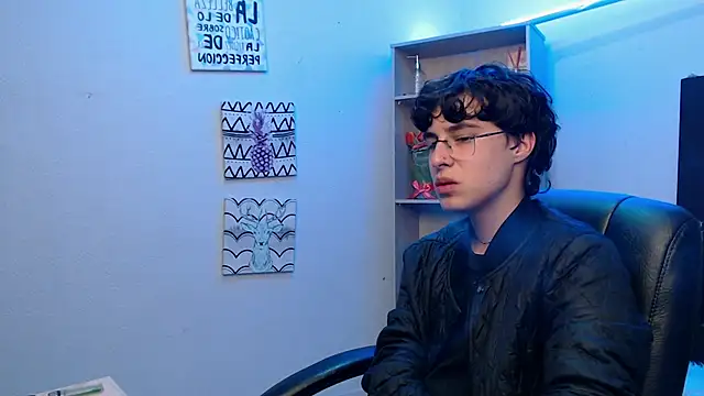 Jeam hot online show from 6, 2, 2025