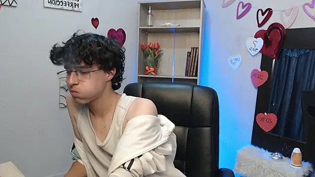 Jeam hot online show from 10, 3, 2025