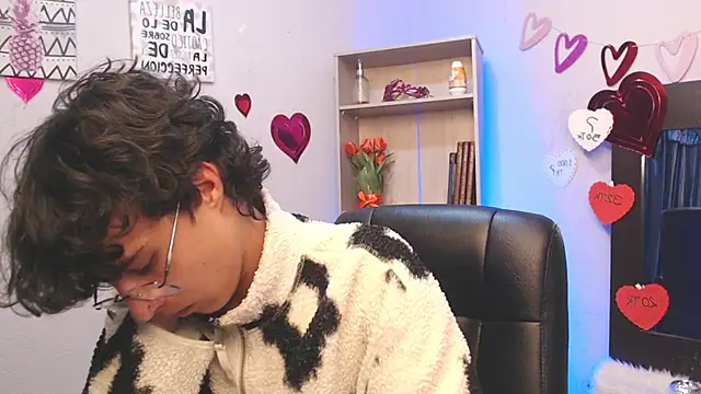 Jeam hot online show from 7, 3, 2025