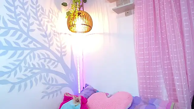 Alison Wiley online show from 3, 4, 2026