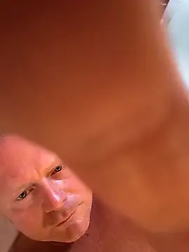 Snapshot of swingr chatting on 12, 4, 2026 swingr online show from 12, 4, 2026