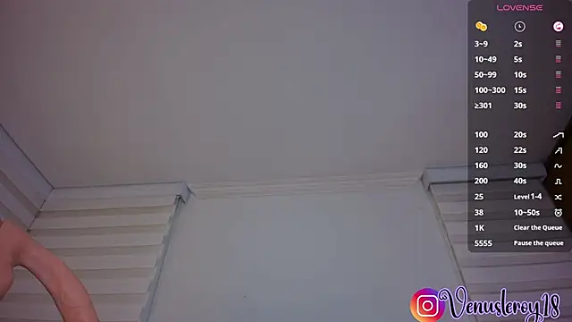 venusleroy  online show from 28, 11, 2025