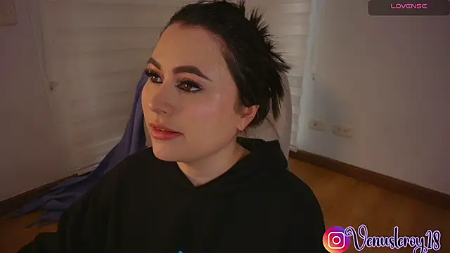 venusleroy  online show from 21, 10, 2025