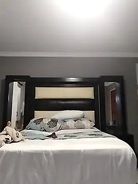 quenliyasa online show from 24, 2, 2026