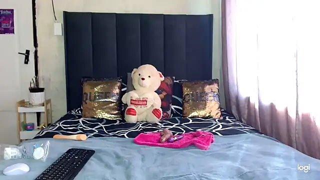 quenliyasa online show from 12, 9, 2025