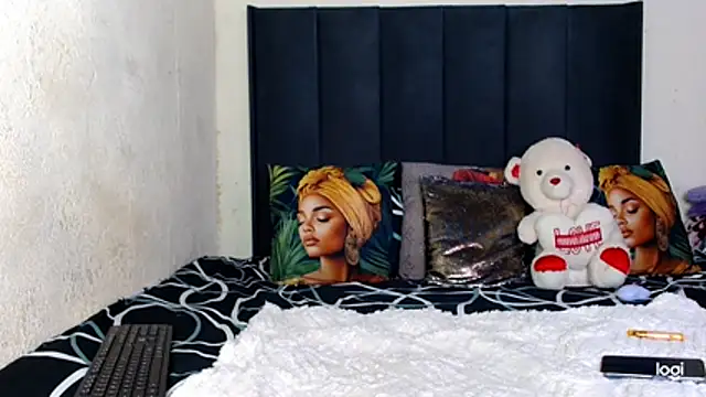 quenliyasa online show from 22, 4, 2026