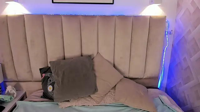 Haru Bonny online show from 18, 12, 2025