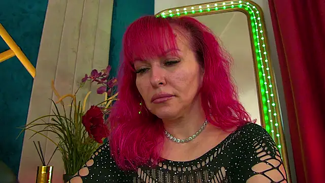 Foxxxy MILF online show from 8, 4, 2026