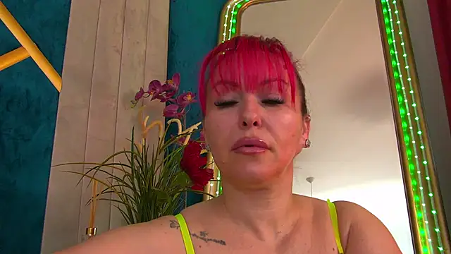 Foxxxy MILF online show from 8, 5, 2026
