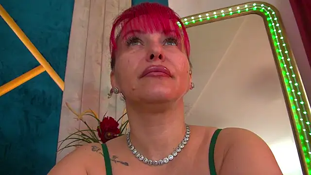 Foxxxy MILF online show from 3, 5, 2026