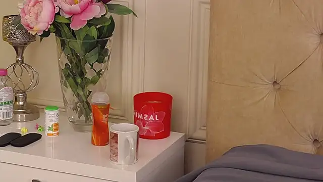 Snapshot of SarahLynz chatting on 7, 3, 2025 SarahLynz online show from 7, 3, 2025