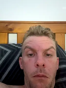 Snapshot of aus_guy93 chatting on 13, 11, 2025 aus guy93 online show from 13, 11, 2025