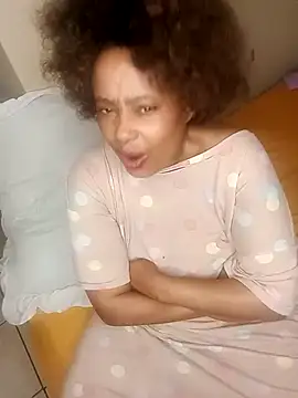 Snapshot of 2Sweetysmile chatting on 1, 10, 2025 2Sweetysmile online show from 1, 10, 2025