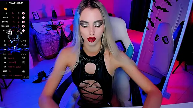 Snapshot of Emilia_Klar chatting on 30, 10, 2025 Emilia Klar online show from 30, 10, 2025