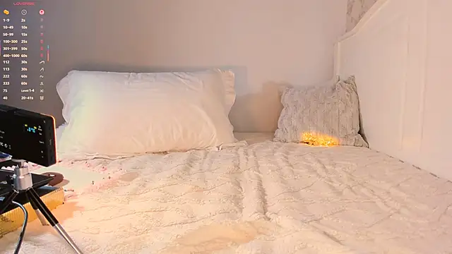 Allena moan online show from 15, 9, 2025