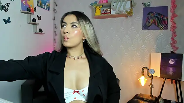 Alaia Love77 online show from 17, 9, 2025