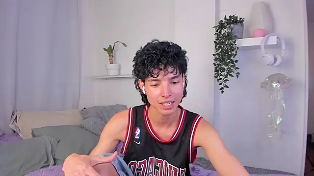 santy-kitty online show from 3, 2, 2026