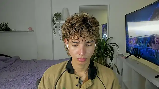 santy-kitty online show from 23, 9, 2025